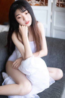 善良漂亮的女老板中字